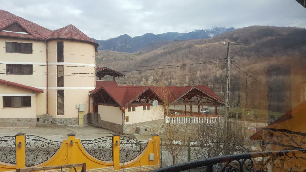 Casa Dodoc Hotel Caciulata Exterior photo